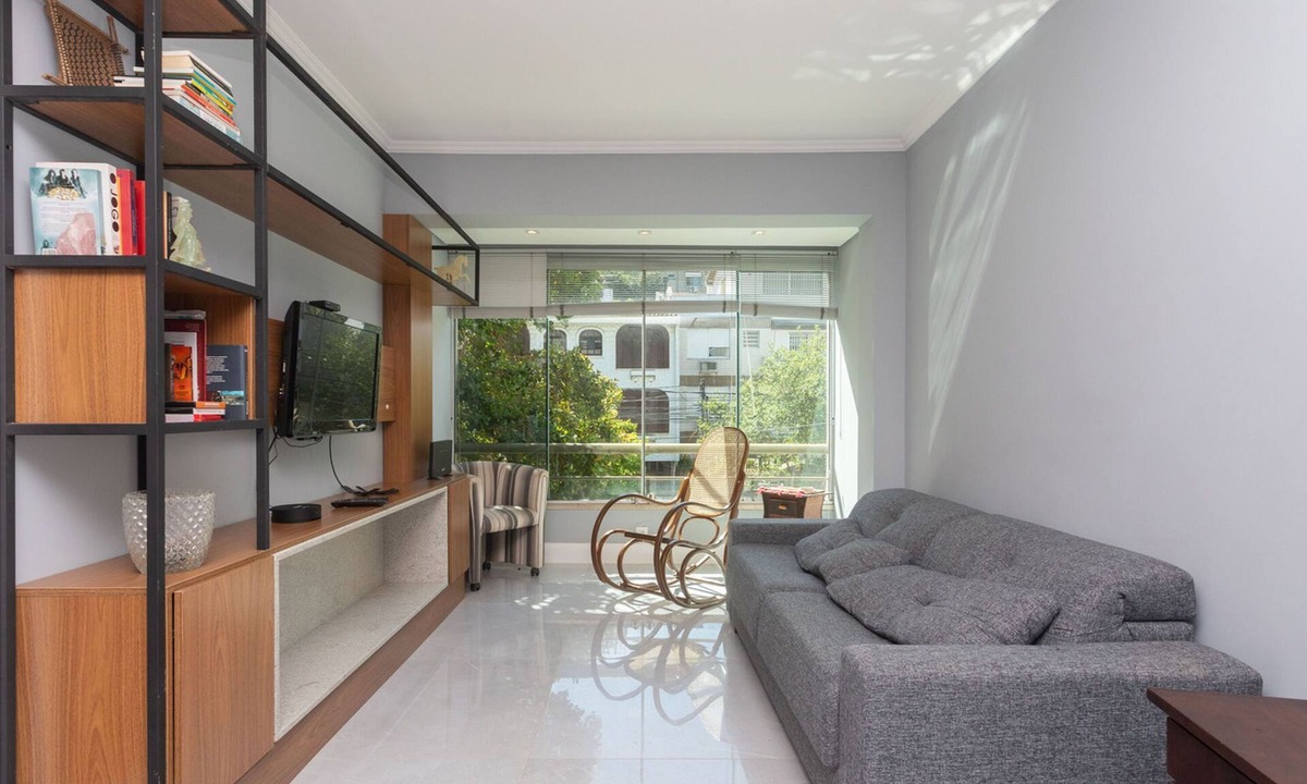 Mont'Serrat Apartment | Apto Amplo em rua Tranquila na Auxiliadora
