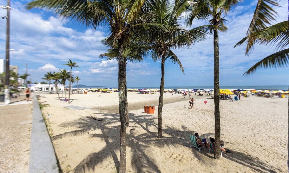 Mirim Apartment | Apto com Ar e 2 Dorm na Vila Mirim perto da Praia