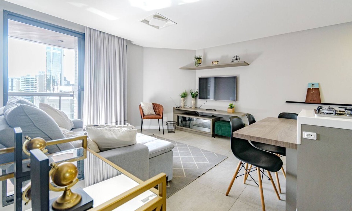 Centro Apartment | Apto com Varanda p/2 hóspedes | Centro Blumenau