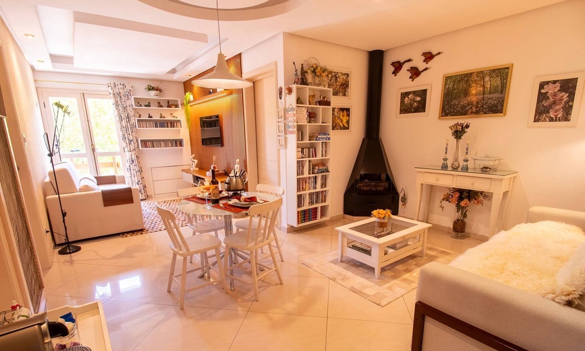 Capivari Apartment | Apto no Coração do Capivari e Perto de Tudo!