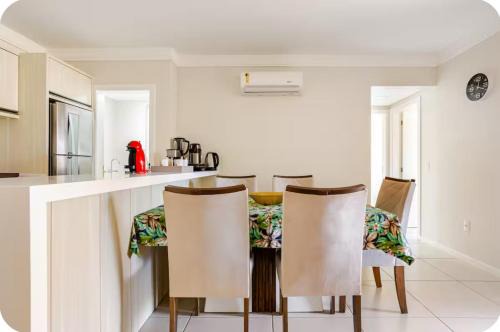 Ingleses Centro Apartment | Apto no Sete Mares a 50 m da Praia dos Ingleses