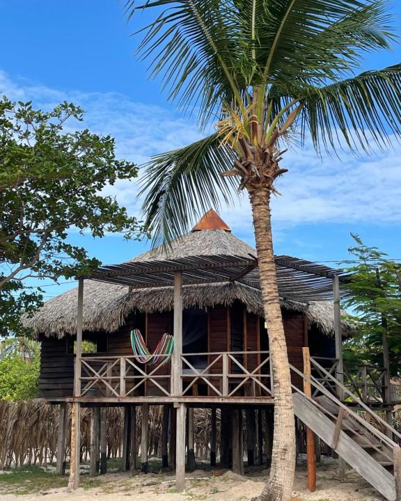Atins Ski Chalet | Atins Beach Chalés