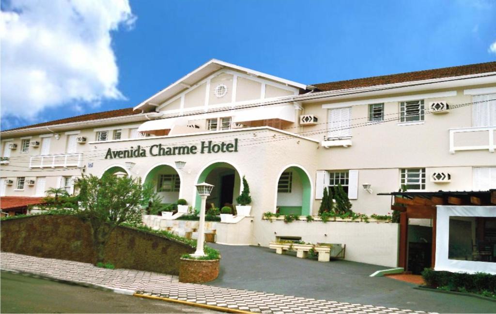 Aguas de Sao Pedro Hotel | Avenida Charme Hotel