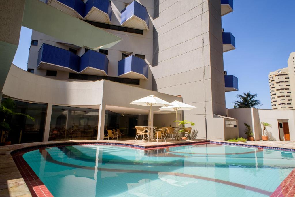 Campo Grande Apartment | Bahamas Duplex by WS