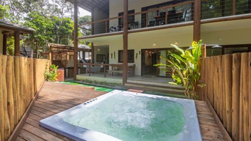 Porto Seguro Ski Chalet | Bangalo com Jacuzzi e Churrasqueira Privativa