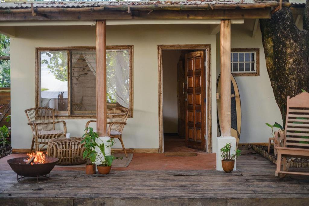 Garza House | Beachfront Eco Private Cabina