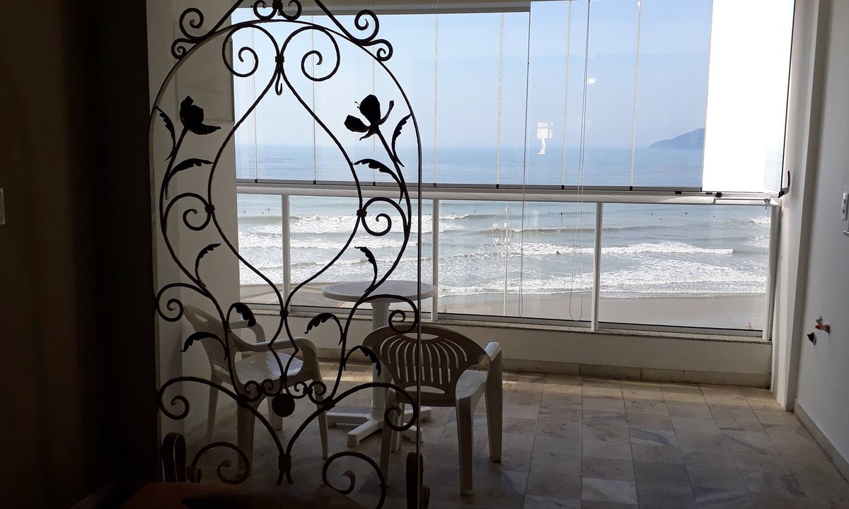 Centro Apartment | Beautiful Ocean Front Apt