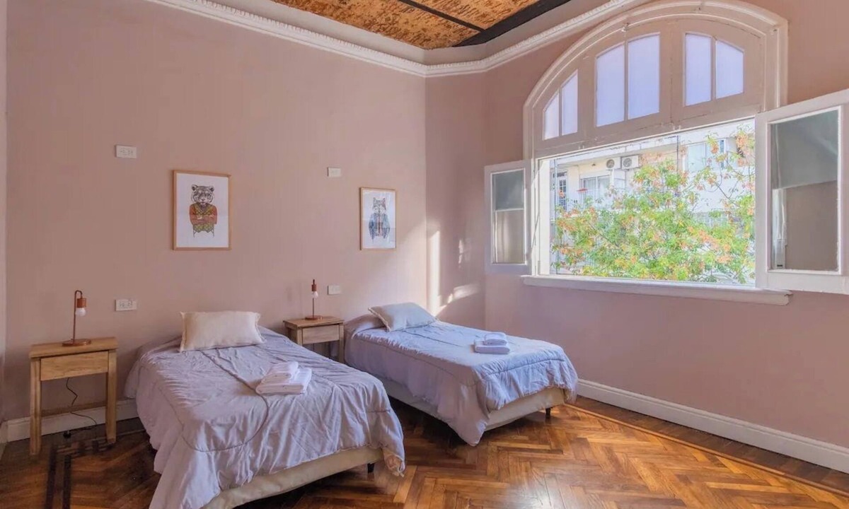 Recoleta House | Big House in Palermo w Rooftop BBQ