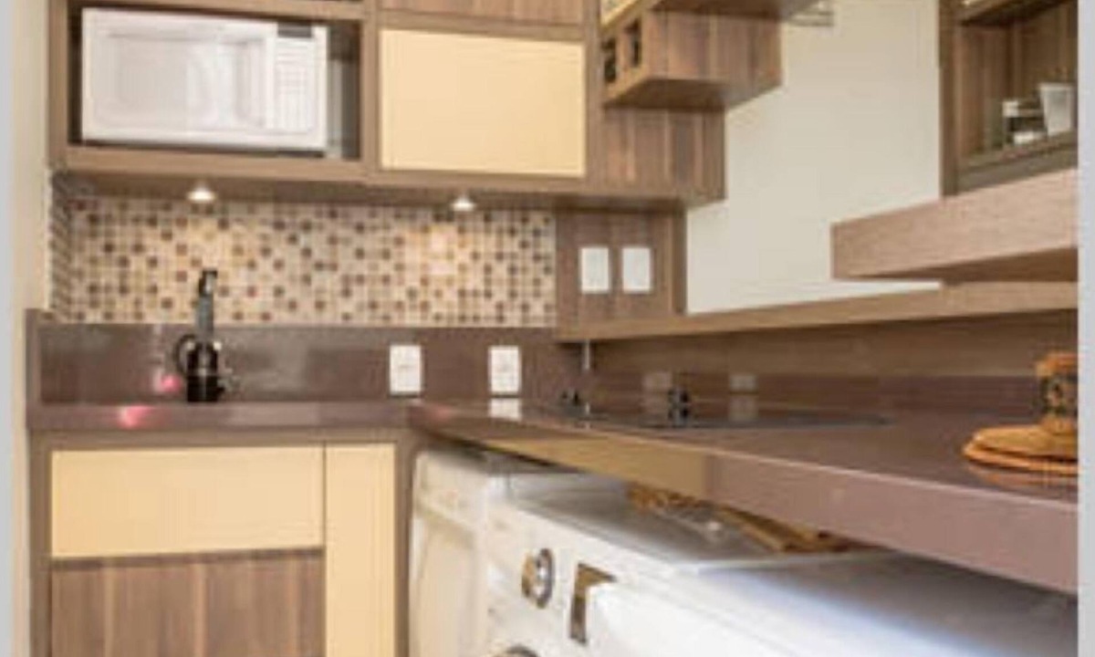 Cidade Baixa Apartment | BnB Studio 22m2 Magazine Featured With Free Garage 200m Away