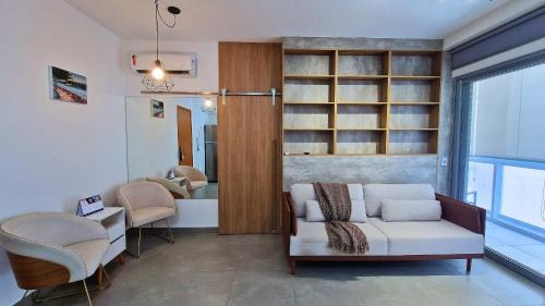 Boqueirao Apartment | Book Santos Tarumã 53 Pertinho da Praia para 3 pessoas