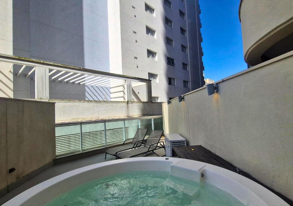 Pompeia Apartment | Book Santos Unique 506 - Jacuzzi no Quintal!