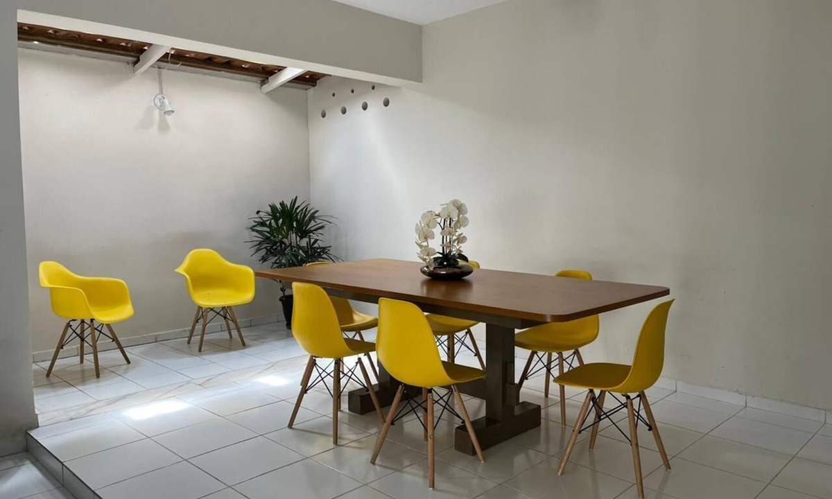 Balneario Praia do Pernambuco House | 5 minutes walk to Mar Casado Guaruja Beach
