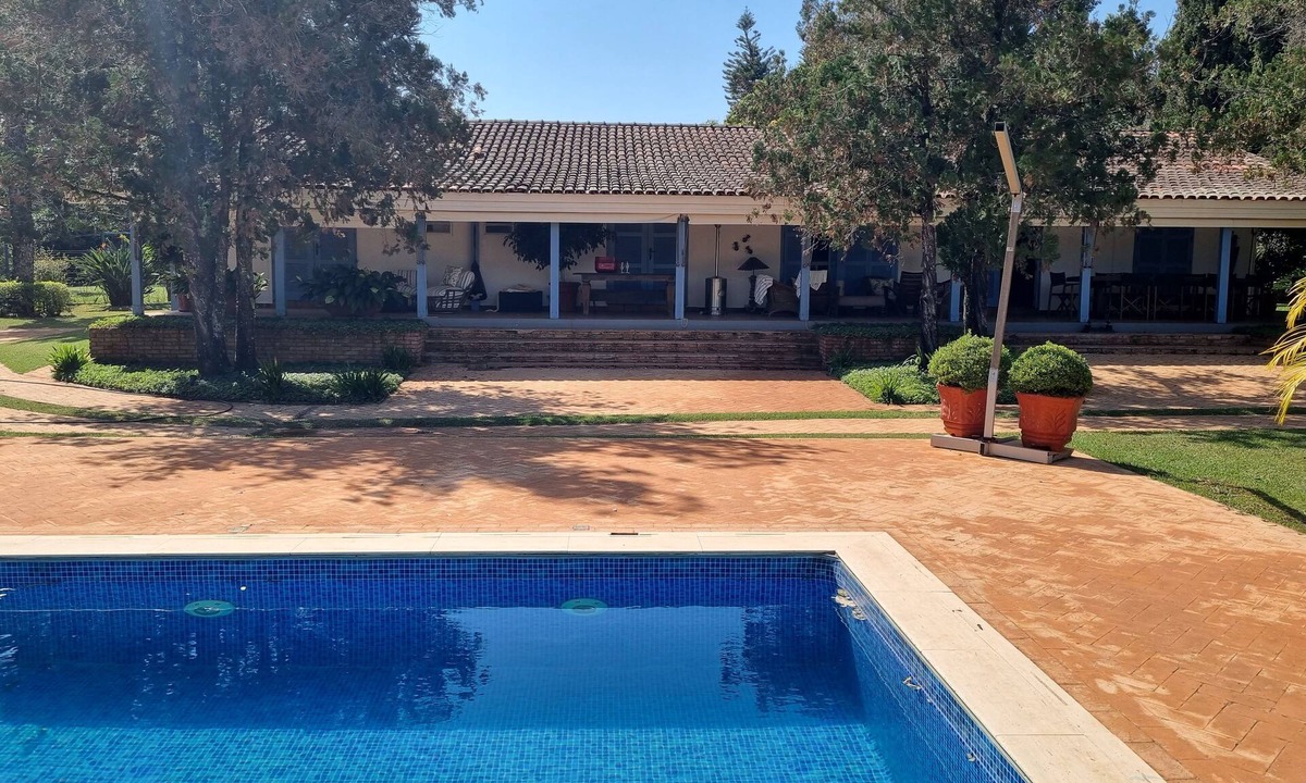 Itirapina House | Casa de Campo no Condomínio Vila Pinhal na Represa do Broa
