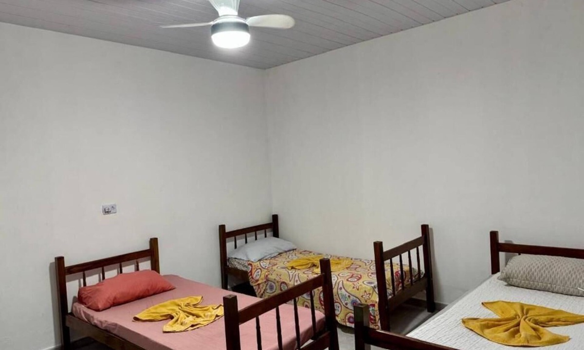 Capivari Apartment | Branyl Capivari SP Inn - Quadruple Room with Shared Bathroom 2