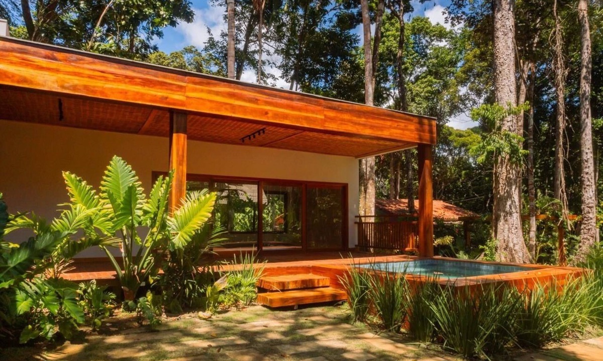 Itacare House | Bromeliad refuge home