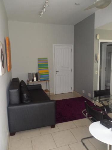 Copacabana Apartment | Bulhões de Carvalho 591-602