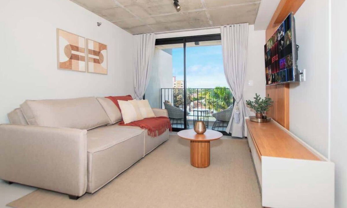 Asuncion Apartment | Business Stay | Steps to Malls | BBQ, Pool & Gym