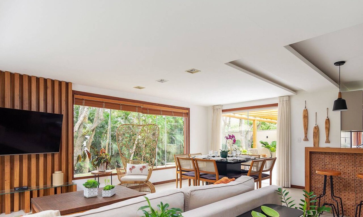 Praia Rasa House | Bz15 Just 200m from the beach! Beautiful 4-bedroom house