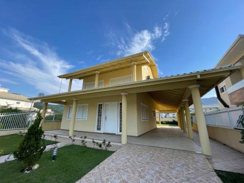 Governador Celso Ramos House | cód 15 - Casa espetacular em Palmas