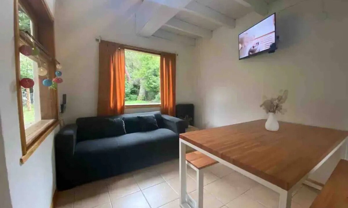 San Carlos de Bariloche Cabin | Cabaña parejas, familia o amigos - KM14 - Bosque