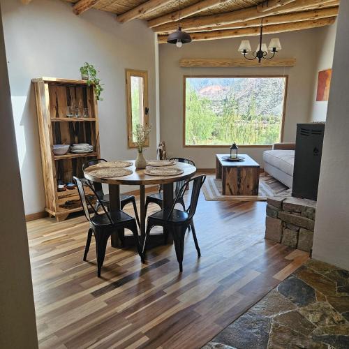 Tilcara House | Cabañas Bodega Kindgard