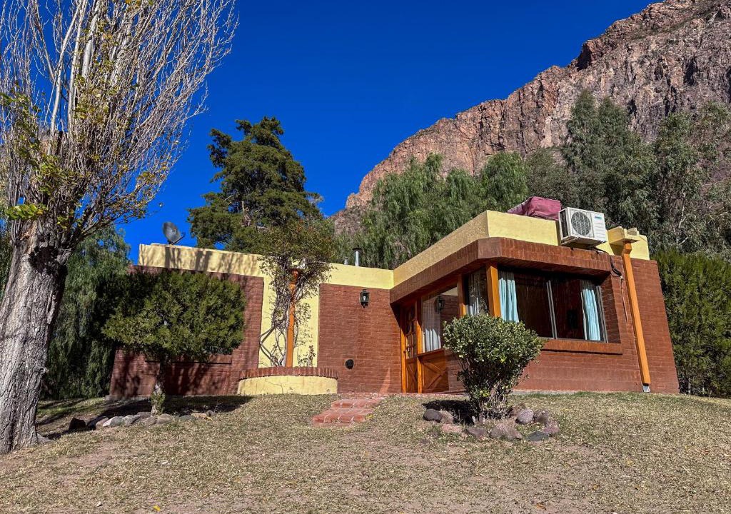 Rincon del Atuel Cabin | Cabañas Del Sol