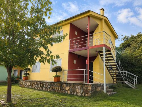 Vaqueros House | Cabaa del Sol Upper Floor 2 Bedroom Cabin for 6 Guests