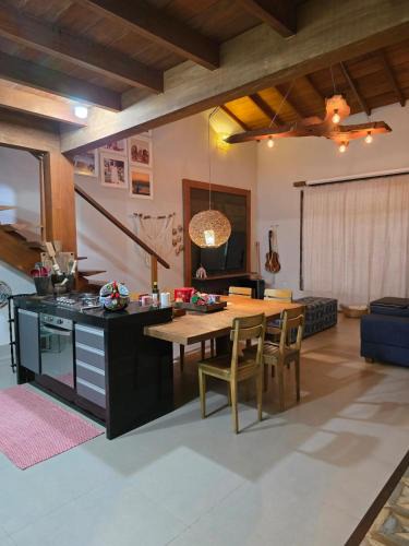 Anchieta House | Cabana da Cris