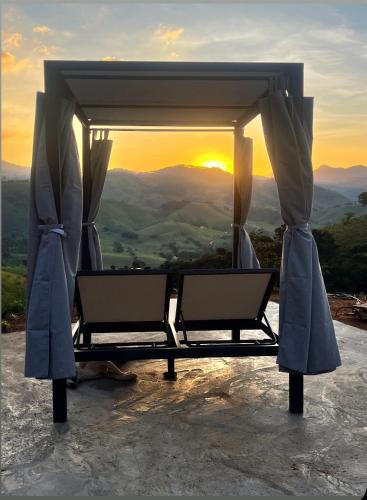 Goncalves House | Cabana do Mato com ofurô, cesta para café da manhã e pet friendly