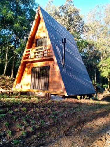 Tres Pinheiros Ski Chalet | Cabana Encanto da Mata