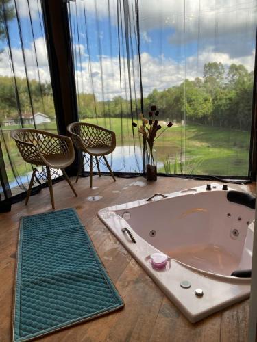 Campo Largo House | Cabana Romântica com Hidro
