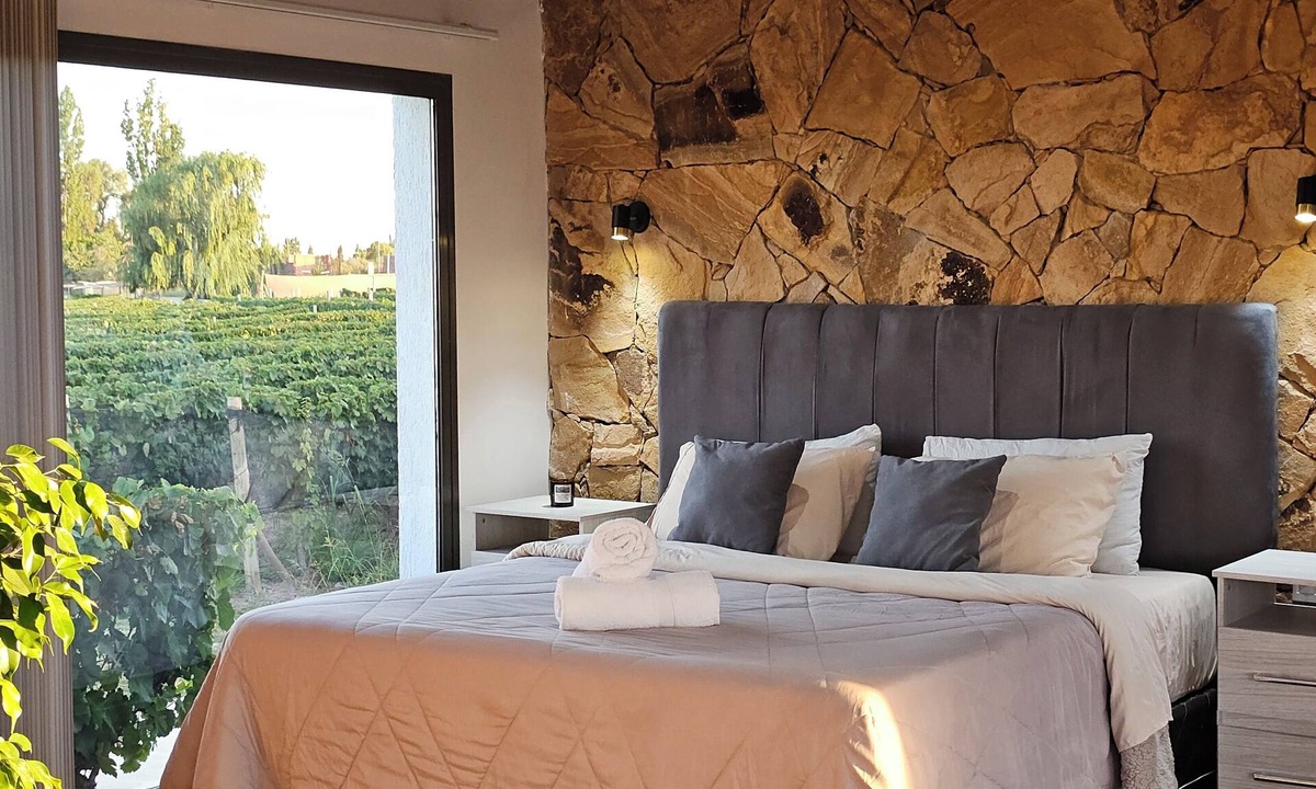 Lujan de Cuyo Cabin | Cabin Vineyard Retreat in Mendoza