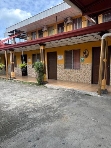 Paso Canoas Hotel | Cabinas Hilda