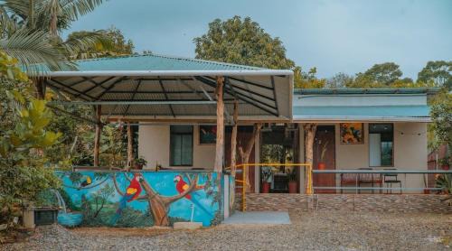 Penas Blancas House | Cabinas Los Colibris