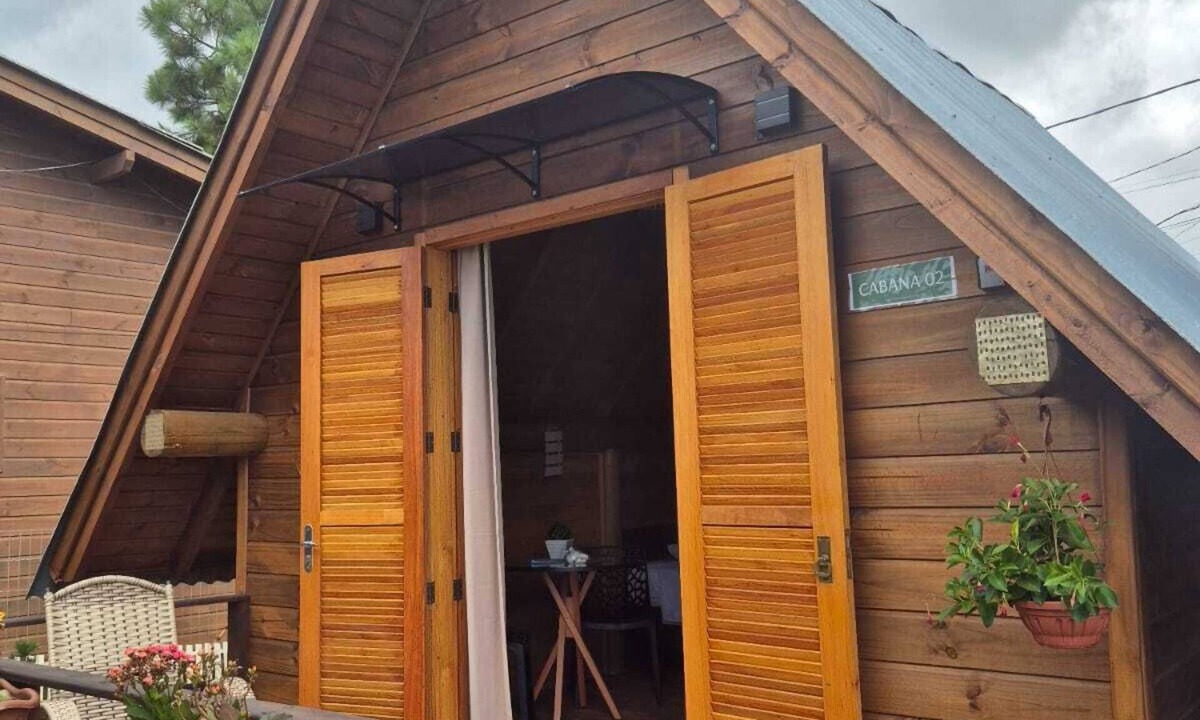 Torres Cabin | Cabins in Torres, RS, ideal for your rest and leisure, cozy and family-friendly.
