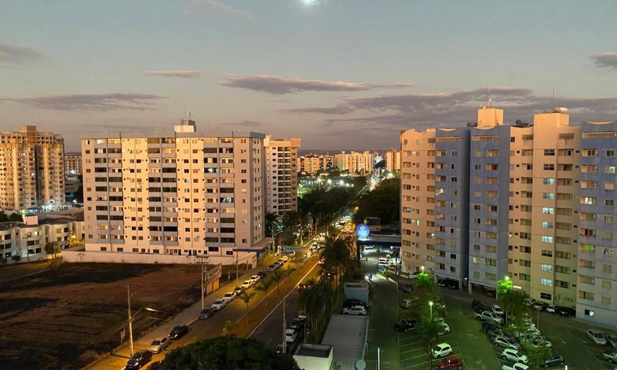 Caldas Novas Apartment | Caldas Express Flat 703 - east-facing balcony with a wonderful view!