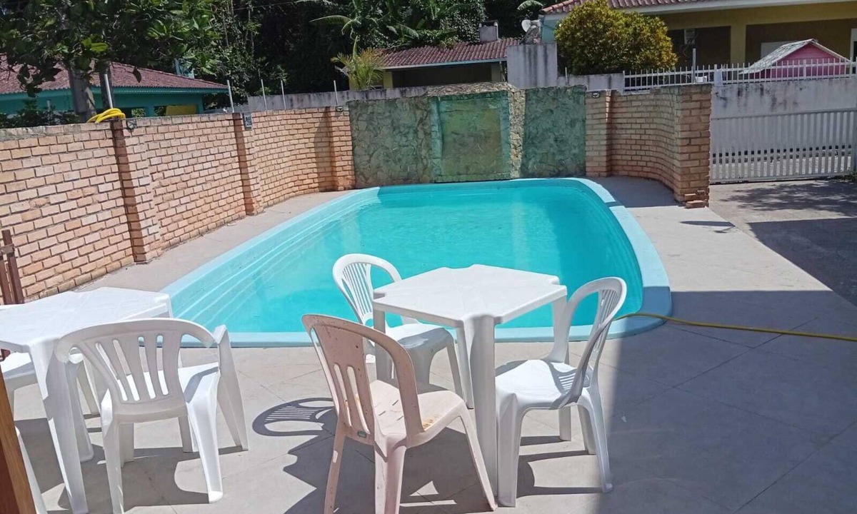 Santinho House | Calm House: House with pool, 5 minutes from Santinho Beach.