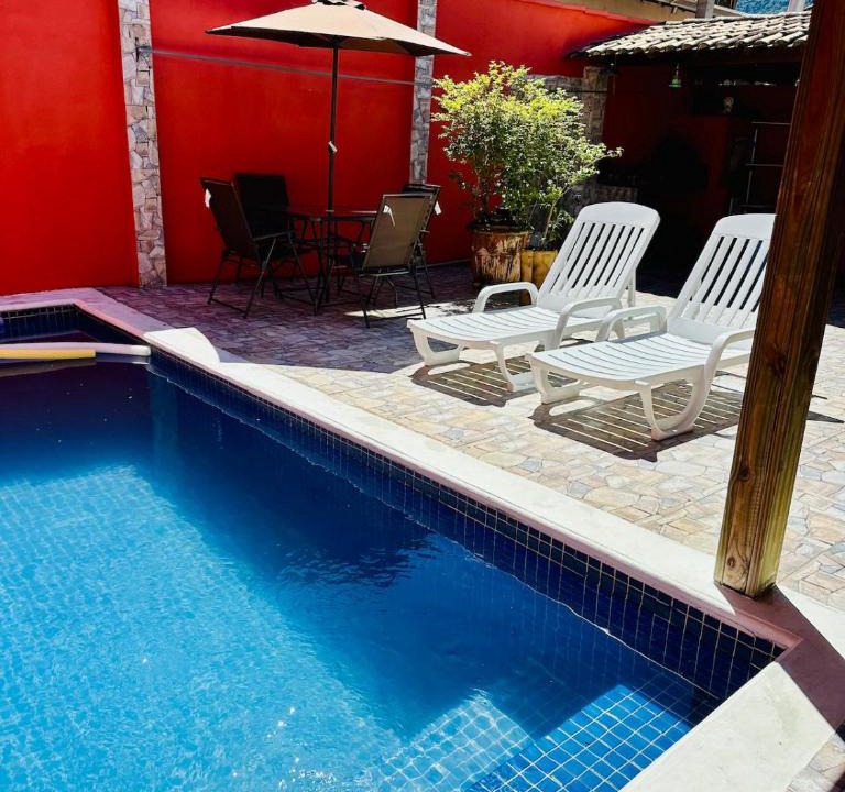 Tesouro da Colina House | Cantinho Carijós com Piscina I - 02 Quartos