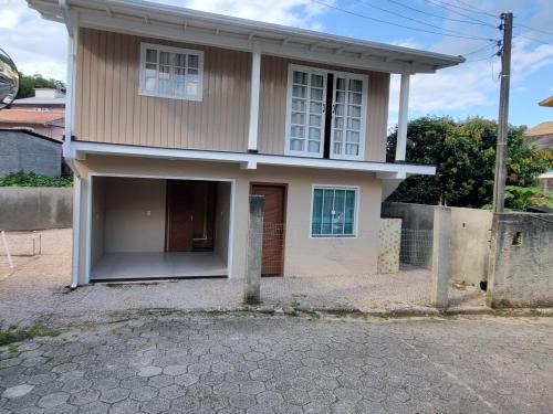 Governador Celso Ramos House | Casa 600 mts da praia do Simao Canto dos Ganchos