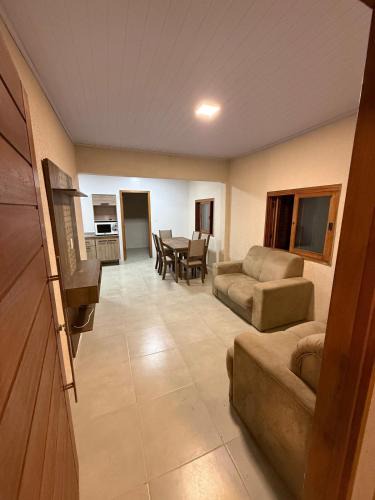 Arroio Teixeira House | Casa a uma quadra do mar!