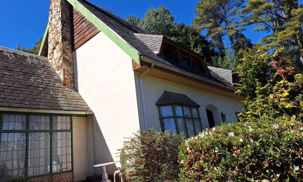 Vila Poran Cottage | Casa Aconchegante em Campos do Jordão com 4 Suítes, Aceita Animais de Estimação