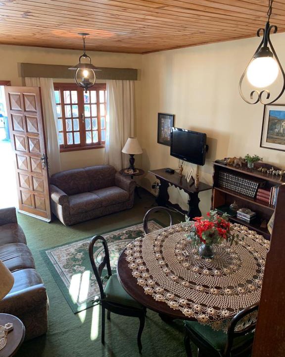 Fracalanza House | Casa aconchegante pertinho de tudo, ótima localização.