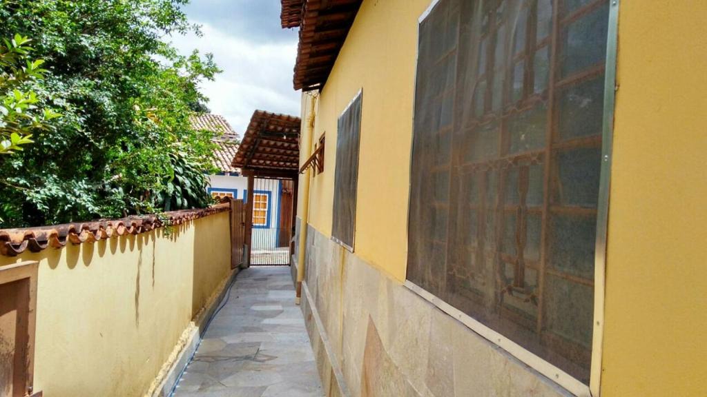 Old Town House | Casa Amarela