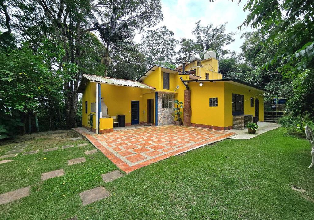 Sao Roque House | Casa Amarela, Refúgio na natureza Rota do vinho