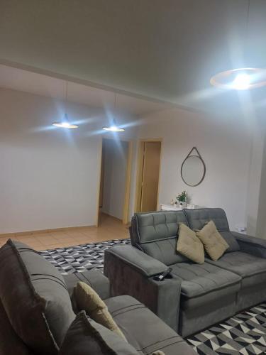 Uberaba House | Casa ampla 4 quartos perto ABCZ-Centro-Rodoviária