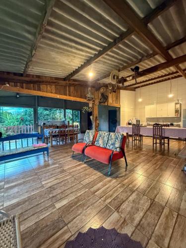 Chapada dos Guimaraes House | Casa ampla com vista pra mata