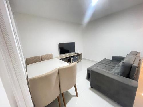 Mangabeira House | Casa Ampla e Climatizada - Smart TV e Pet Friendly