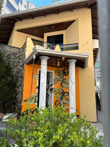 Castelo Branco House | Casa ao mar -Pousada Itapema