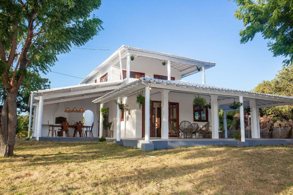 Pecém House | Casa Blue Parrot – Um Paraíso na Praia da Taíba
