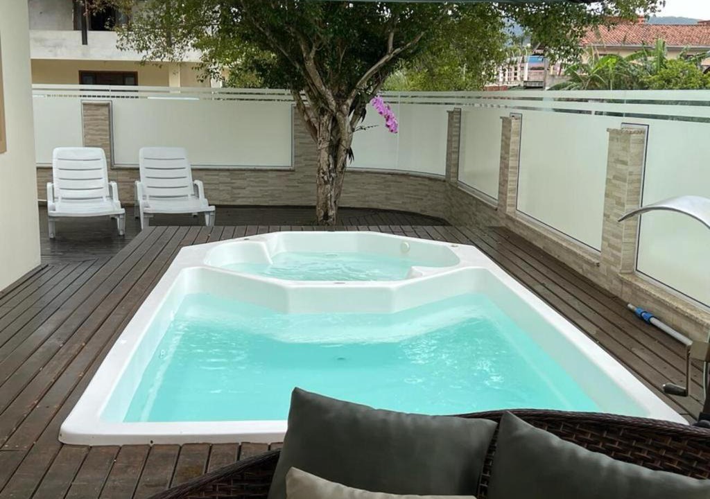 Ze Amandio House | Casa Bombas